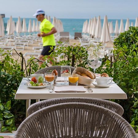 Luxor E Cairo The Beach Resort Lido di Jesolo Esterno foto