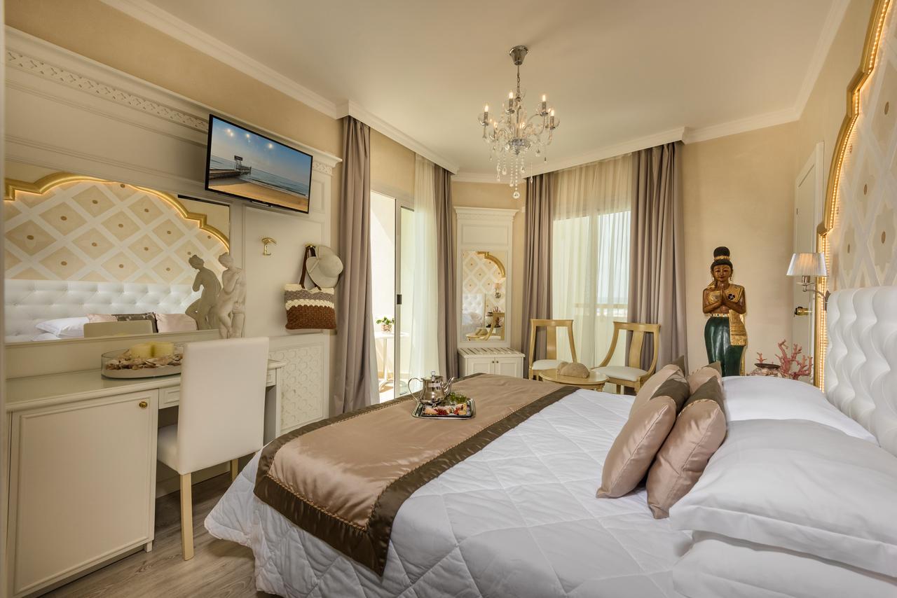 Luxor E Cairo The Beach Resort Lido di Jesolo Esterno foto