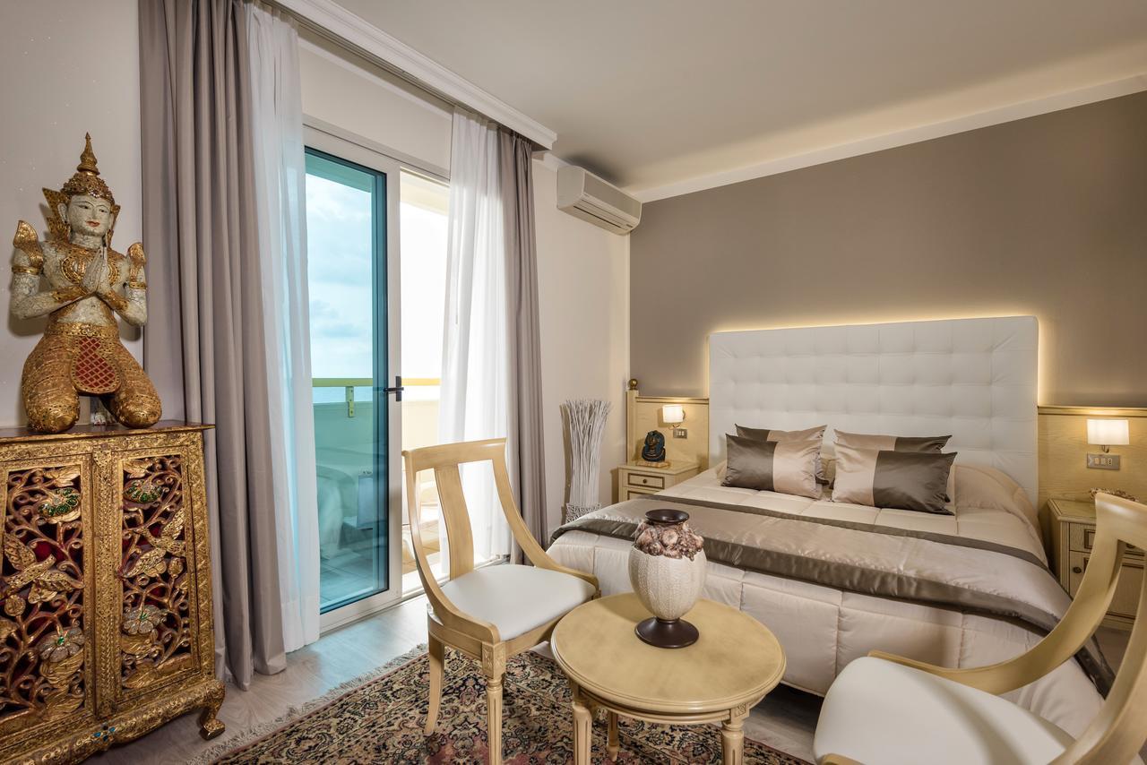Luxor E Cairo The Beach Resort Lido di Jesolo Esterno foto